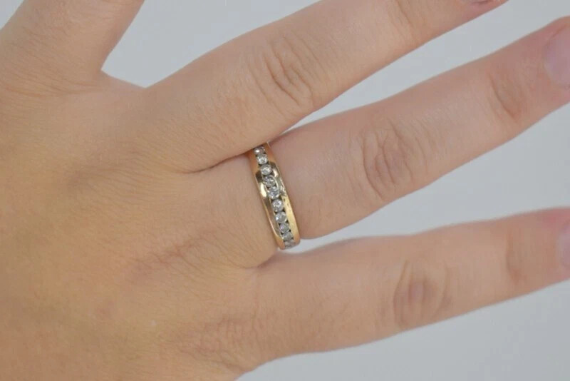Unisex 14k Yellow Gold 1/4CT Diamond Channel Set Comfort Fit Wedding Band Size 8