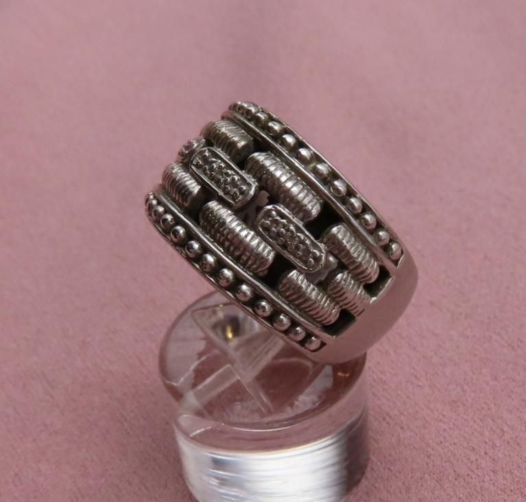 Judith Ripka Sterling Silver Ring Cocktail Clear CZ Crystal Sz 6 Wide Band 919f