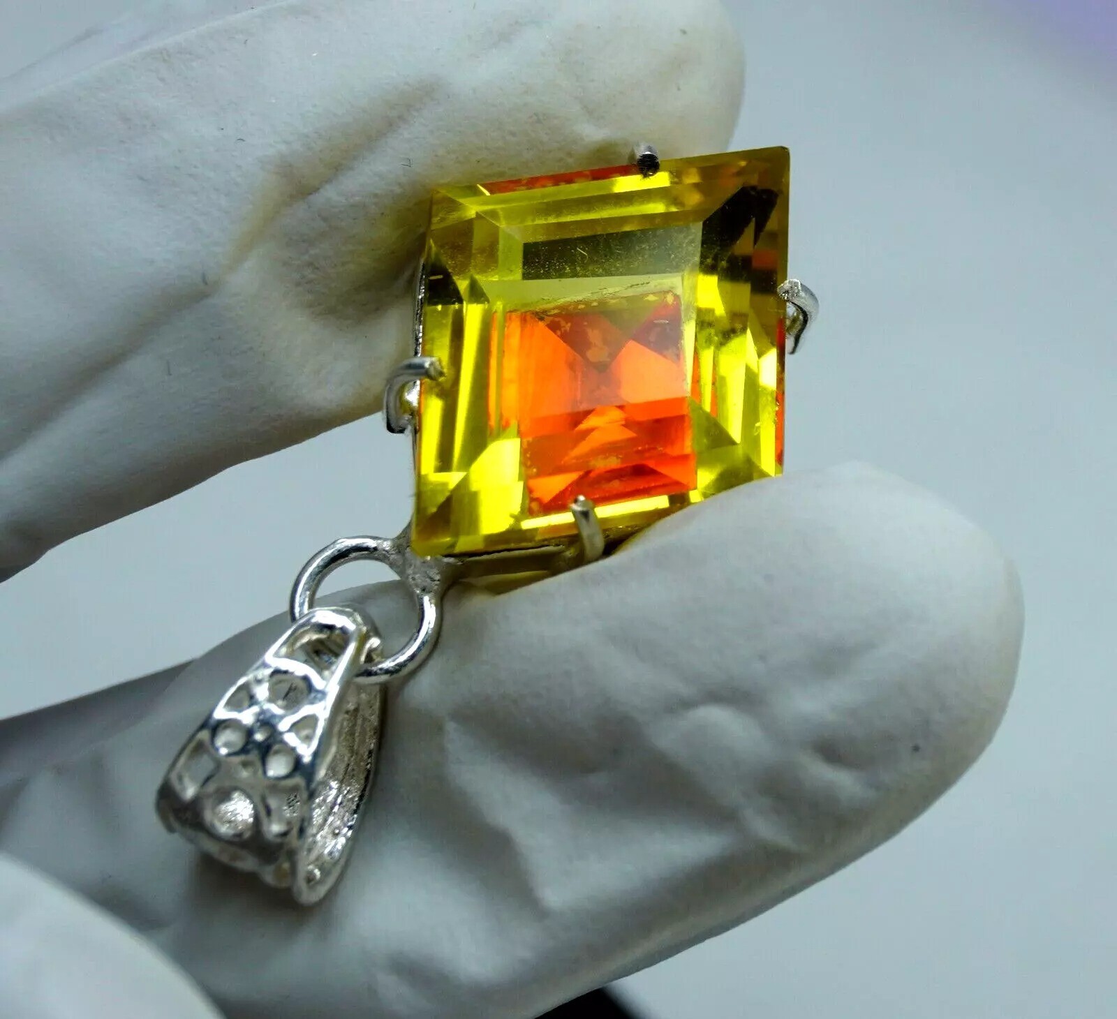 Unheated Fancy Natural 35 Ct Bi-Color Pitambari Sapphire 925 Silver Pendant Gem