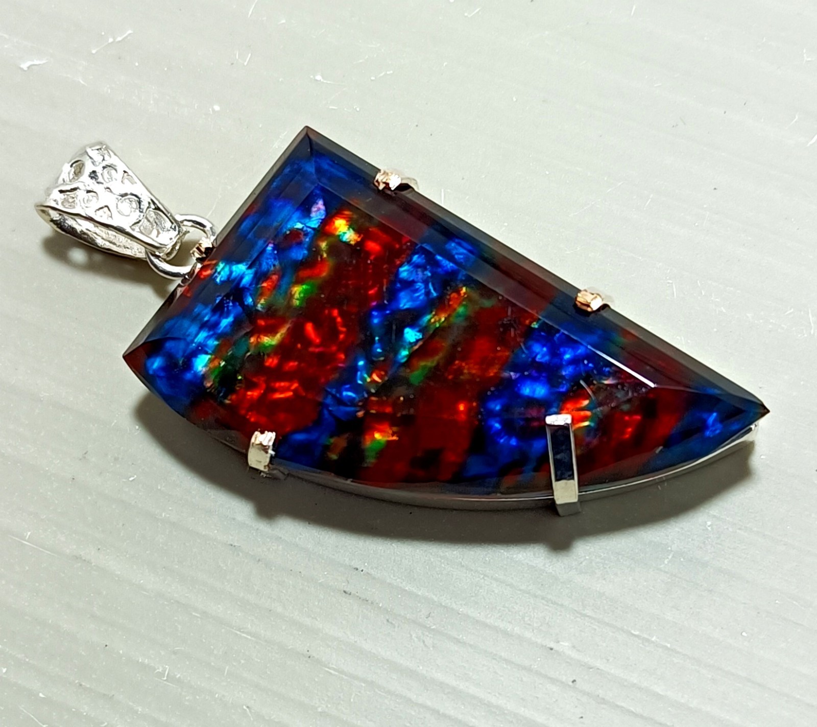 84.85 Ct Natural Ammolite Opal Doublet Pendant Multi-Color Rare Loose GEMSTONE