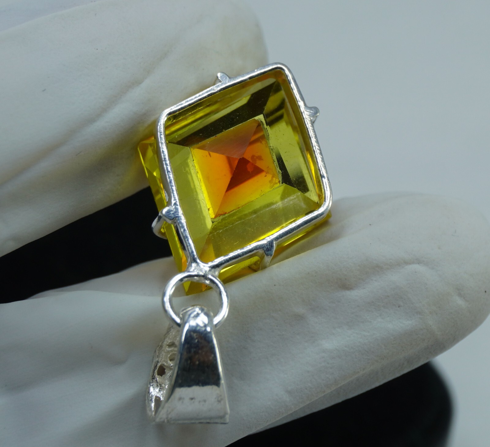Natural Pitambari Sapphire Fancy Cut 35 Ct 925 Sterling Silver Pendant