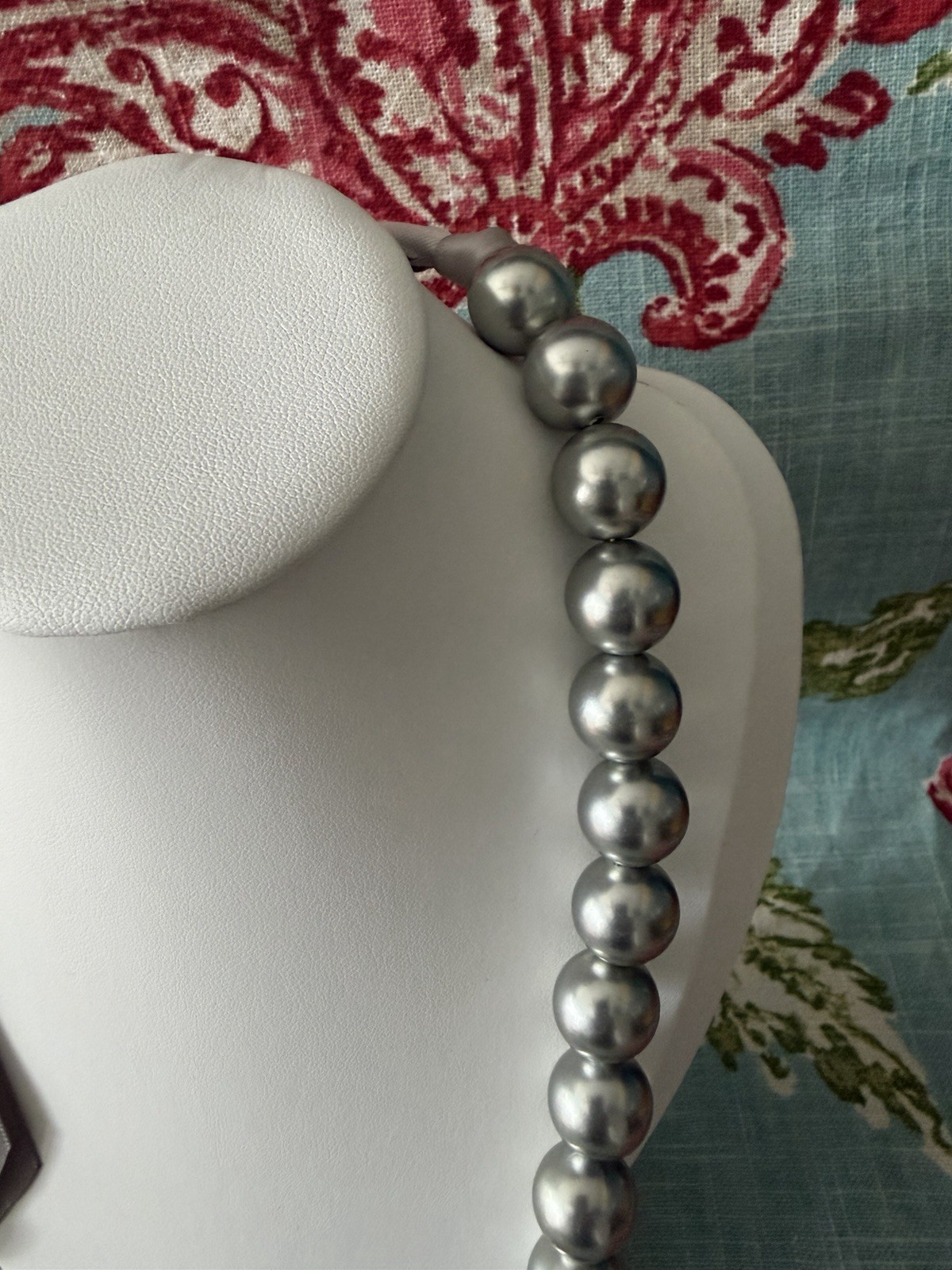 Chunky Pearl Ribbon Tie Necklace