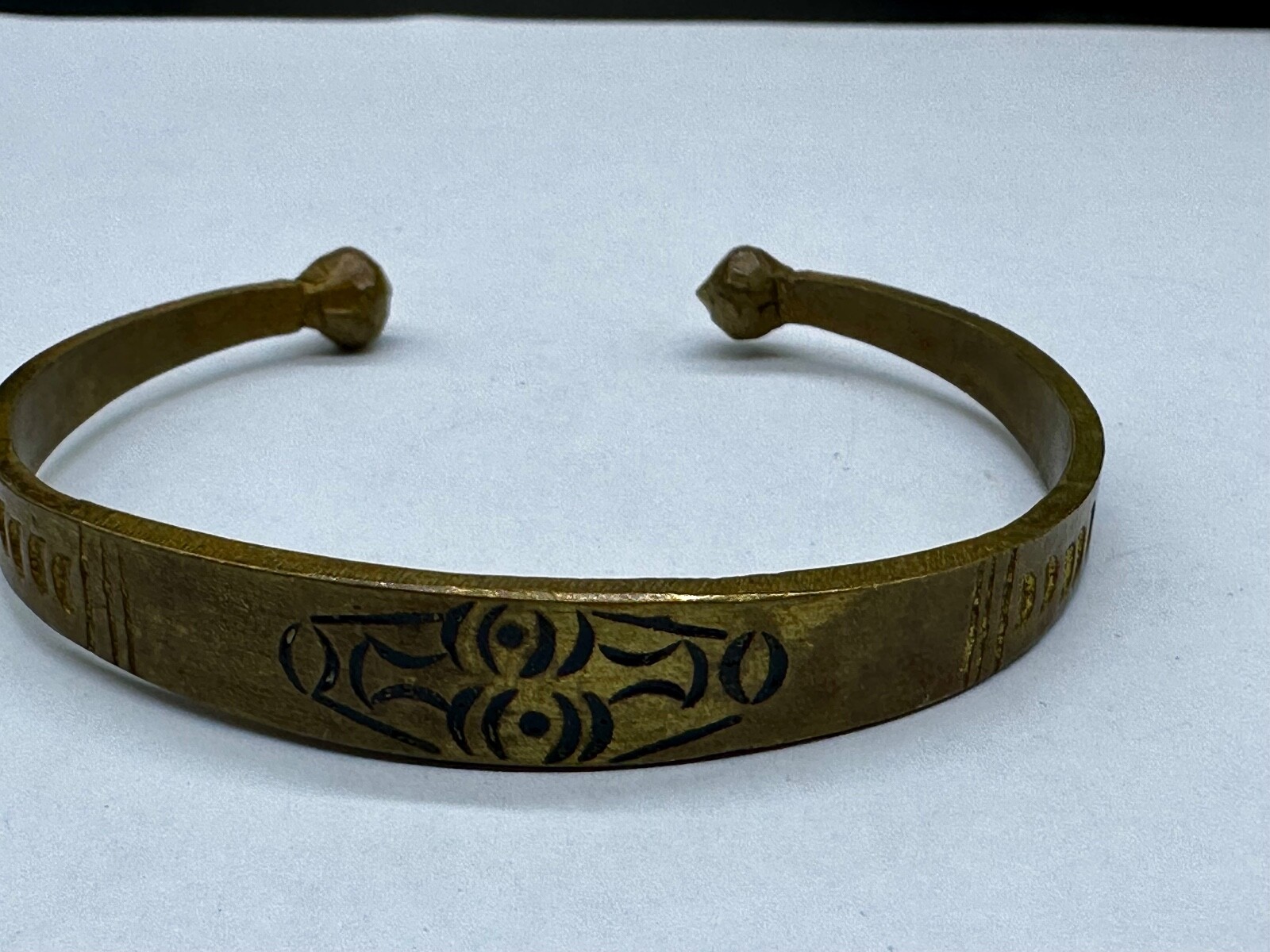 TRIBAL ESTATE SOLID BRASS AFRICAN HAND STAMPED CHASED CUFF BRACELET