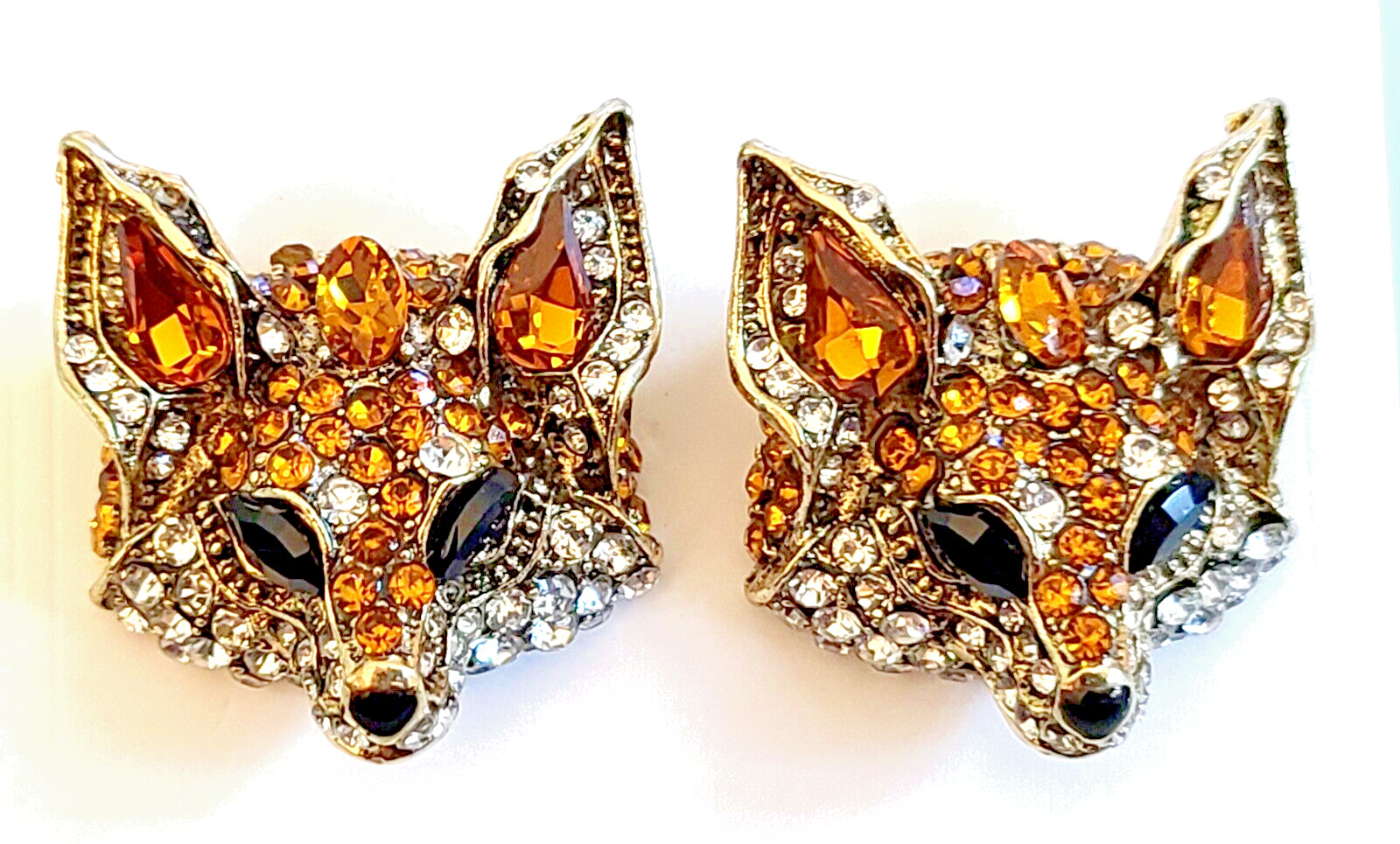 1.25″ WOWSER DREJEW DESIGNER STYLE FOX HEAD CRYSTAL RHINESTONE EARRINGS
