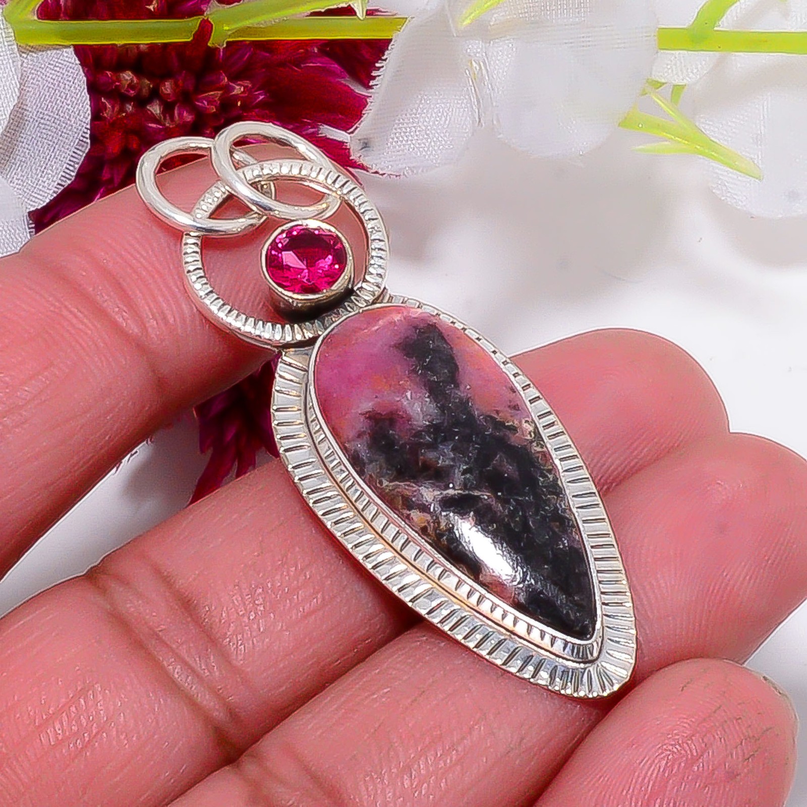 Black Manganese In Rhodonite925 Sterling Silver Pendant 2.15″ Sku50