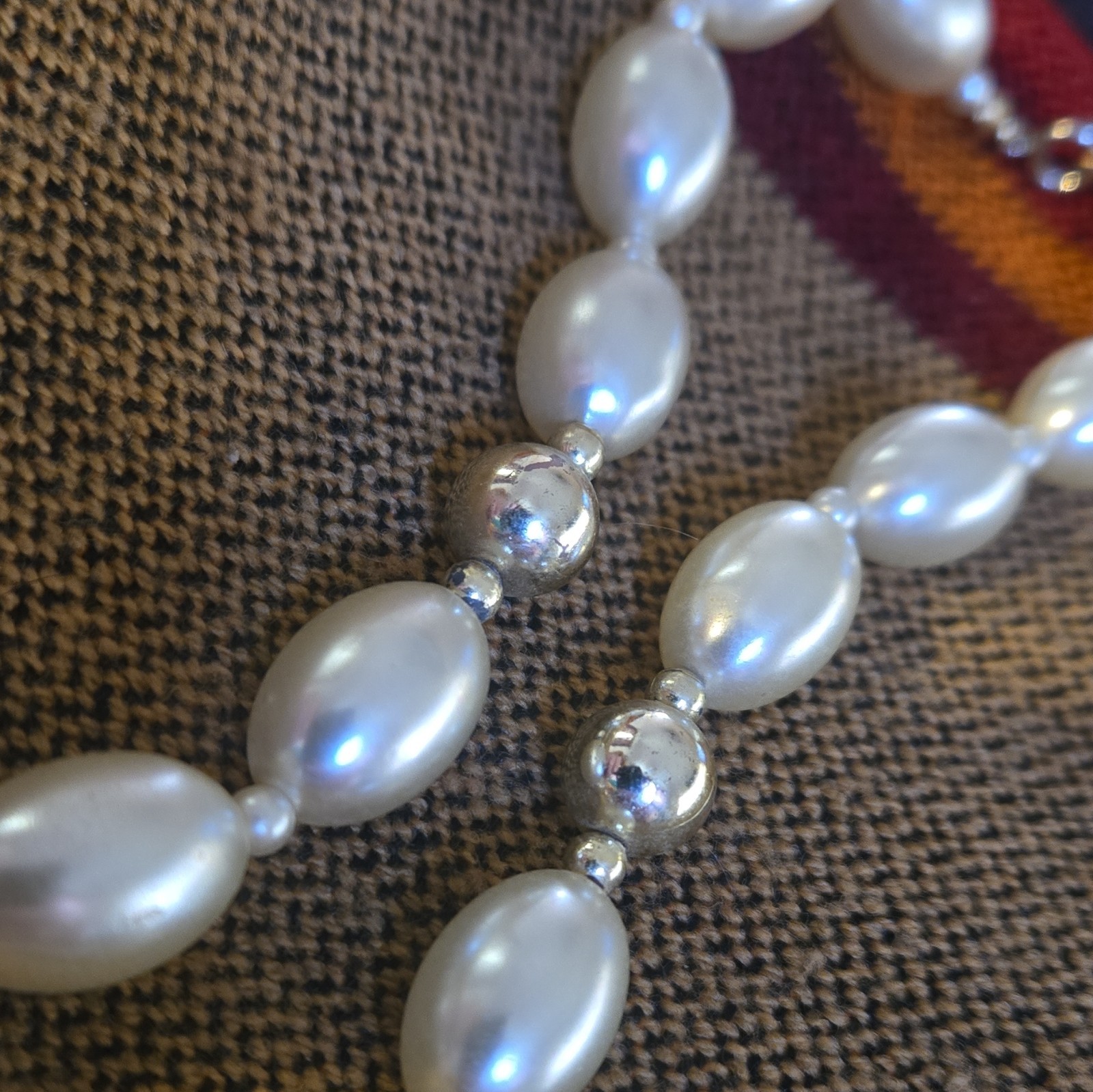 White Faux Pearl Beaded Strand Necklace Silver Tone Spring Ring Clasp