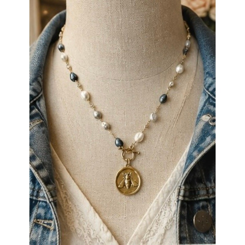 Handmade Bee Medallion Pearl Necklace 16” Gold Tone Blue Gray Ivory Pearls