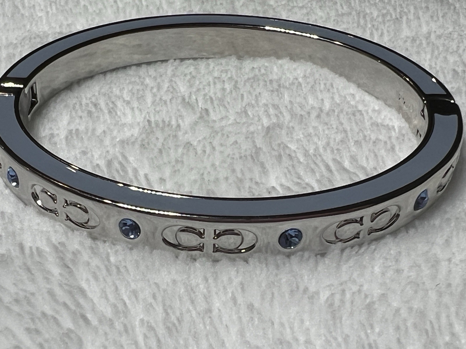 Coach Kissing C Hinged Bangle Bracelet Silver with Pool Crystal Accents – F59083