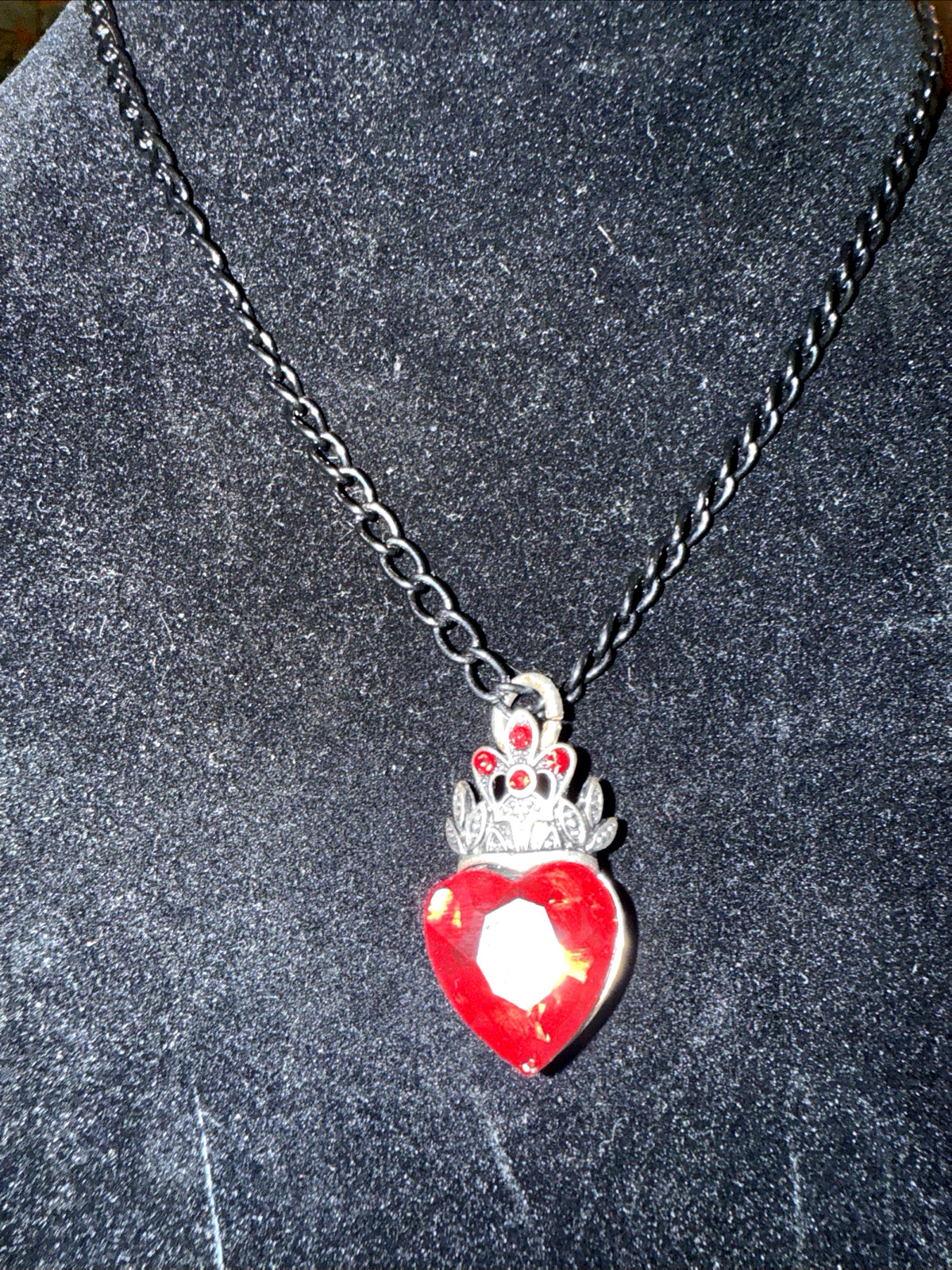16” With 2 “ Extender Black Chain Necklace W Red Jeweled Heart Pendent