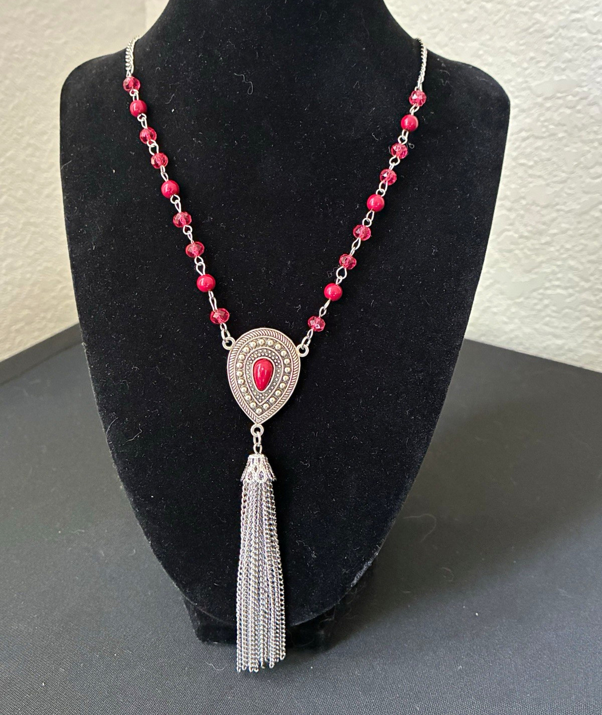 Silver Tone Link Chain Necklace Red Beaded Teardrop Pendant Tassel Fringe