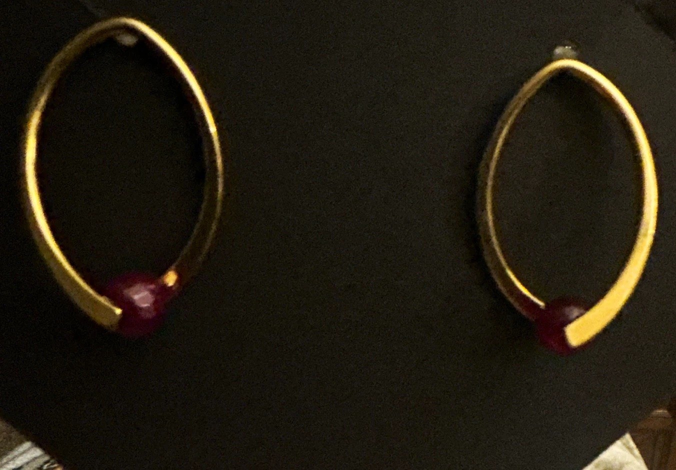 Gold Tone Oval Hoop Earrings for Lobe with Red Round Stone Accent