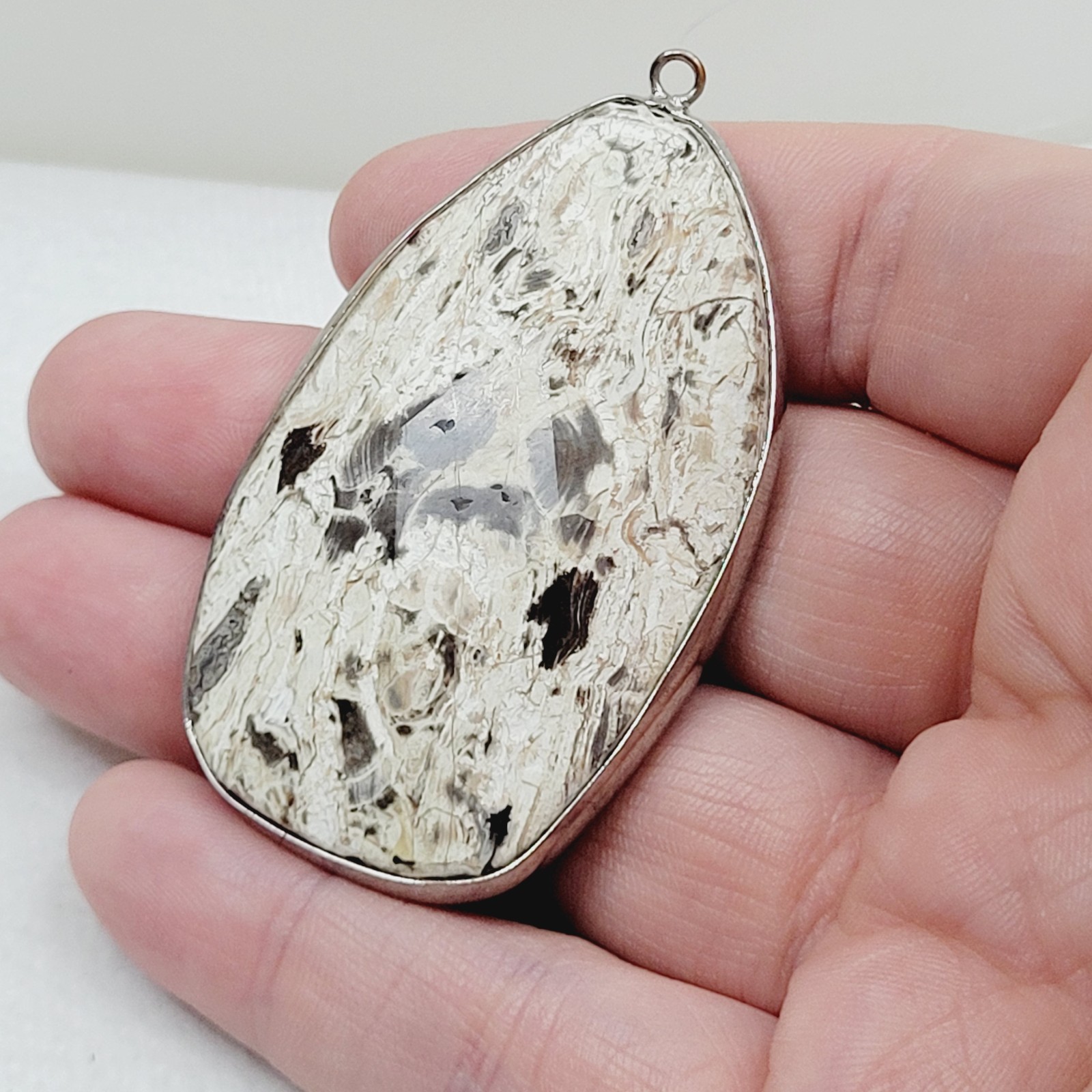 White Gray Petrified Wood Fashion Jewelry Pendant Fossilized Artsy Silver Tone