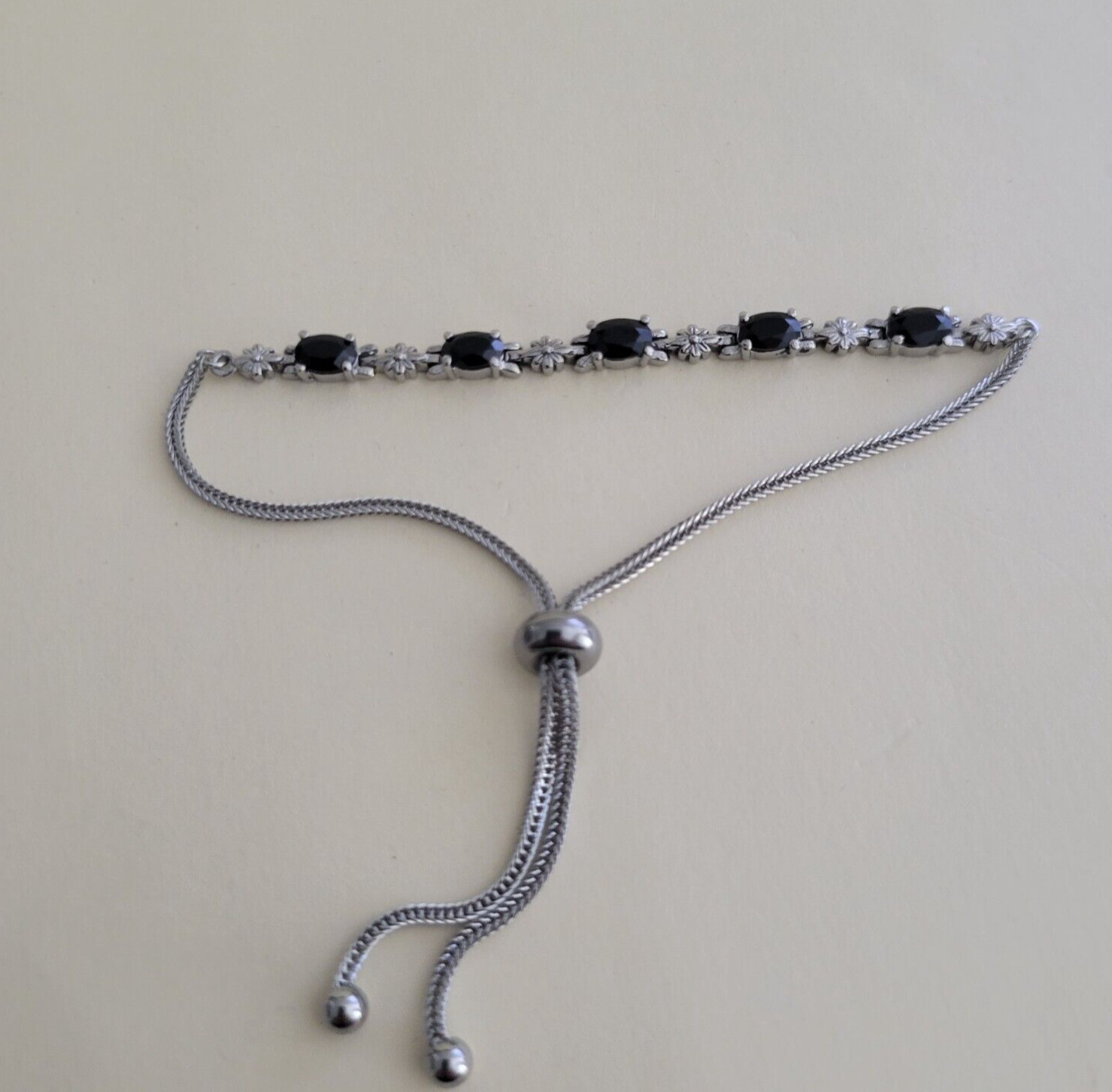 Thai Black Spinel Bolo Bracelet In Stainless Steel 3.00 Cts