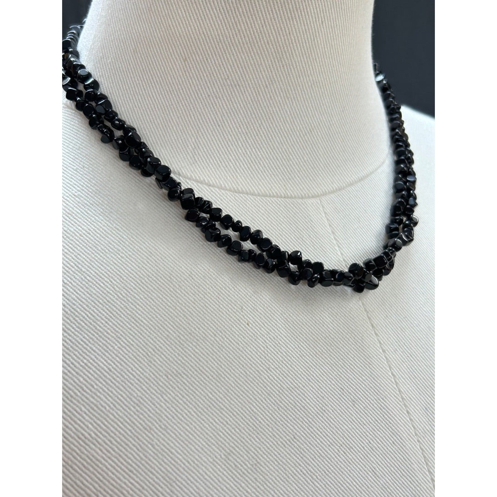 Black Stone Overhead Strand String Necklace 35 Inch No Clasp