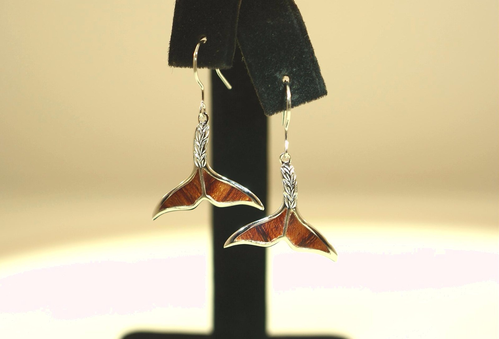 21mm Hawaiian Solid 925 Silver Inlaid Koa Wood Whale Tail Maile Hook Earrings