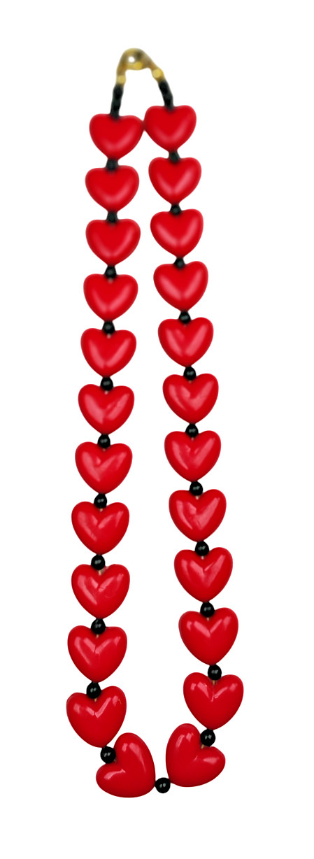Charming Red Heart Bead Necklace 15.5″ Black Accent Beads – Very Good Condition