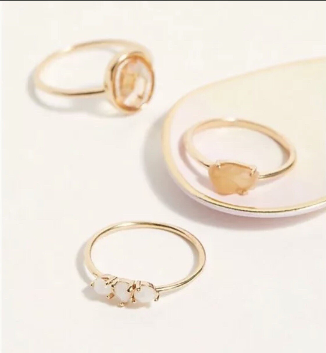 Free People Love Story Stone Rings Set of 3 w/ Display Dish NWT Size 6, 7 & 8