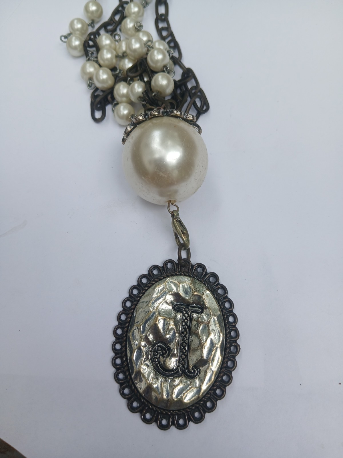 Vintage Designer Plunder detachable initial J pendant large pearl necklace