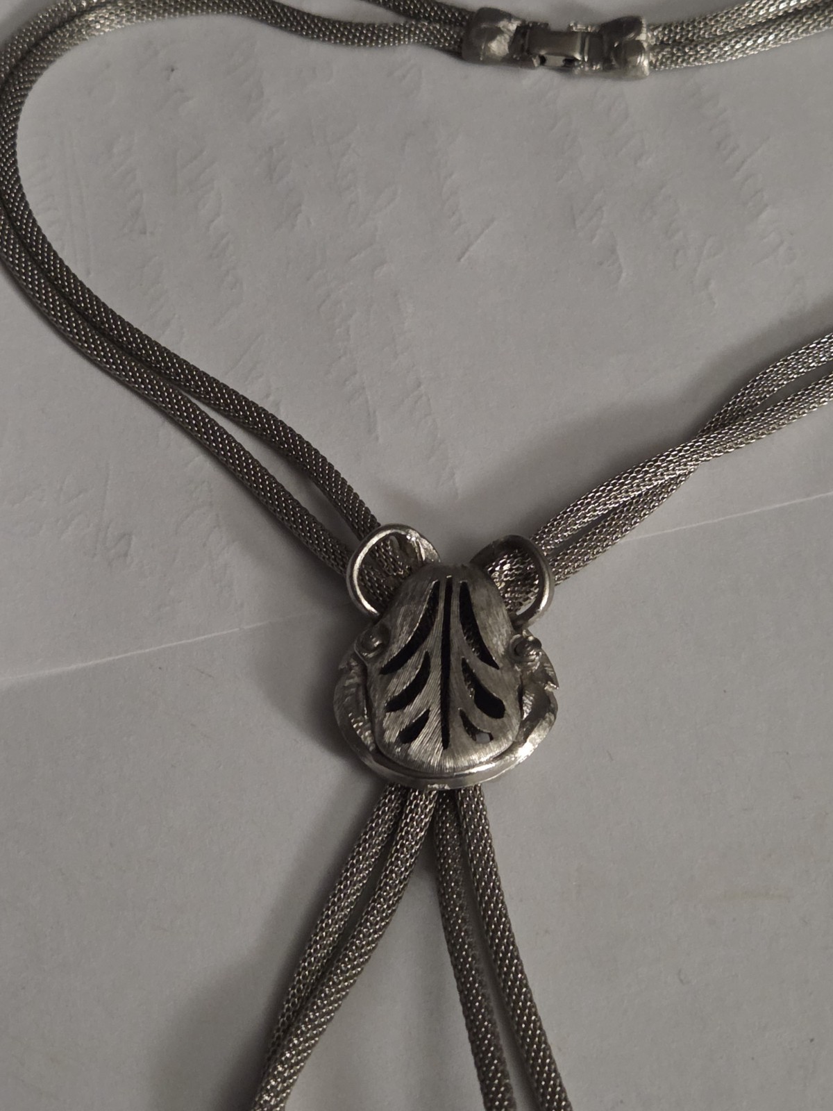 Silver Tone Mesh Multi-Chain Lariat Necklace Adjustable Slide Leaf Pendant