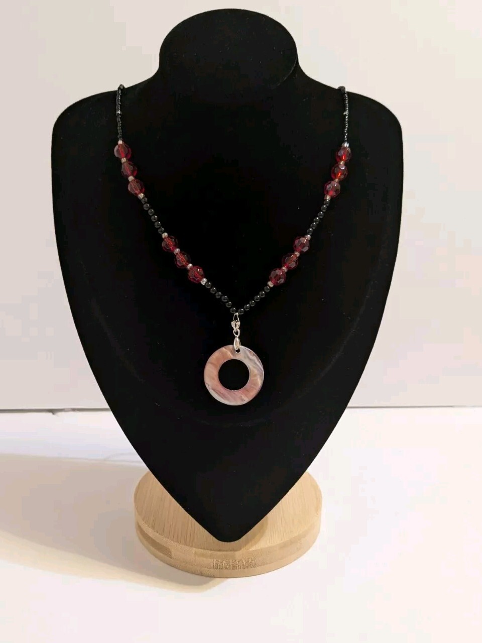 Multicolor Acrylic Beaded Wire Necklace With Shell Ring Pendant. 28″. BOHO