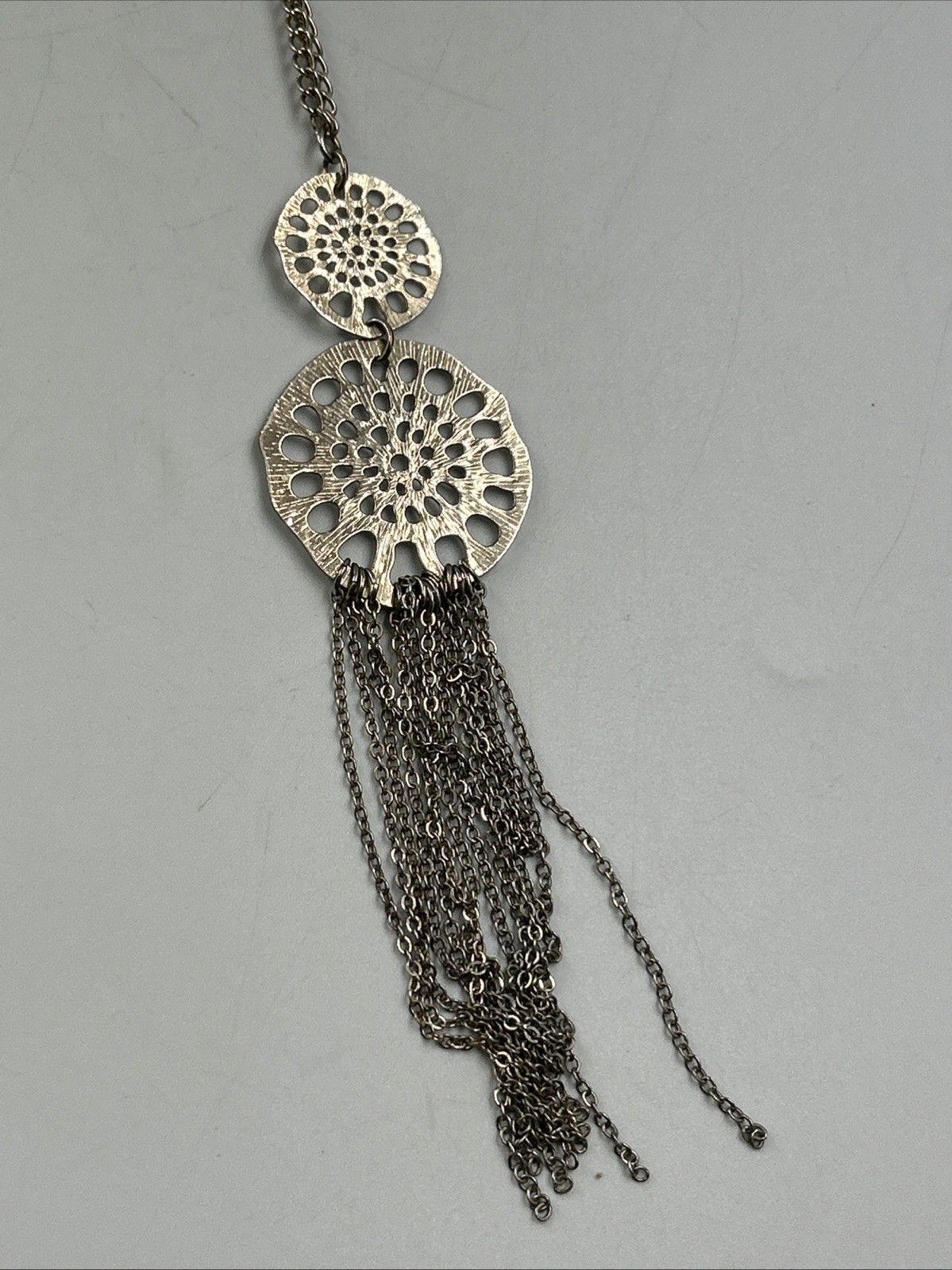 Silver Tone Filigree Pendant Tassle Y-Drop Chain Necklace