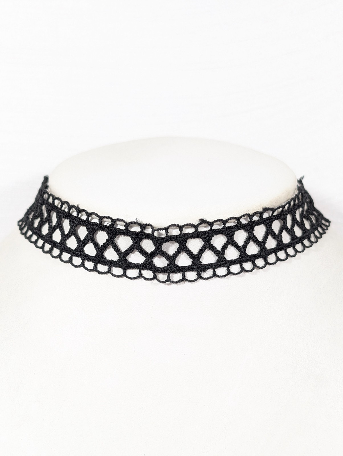 Retro Y2K Black Crochet Woven Cord Choker Necklace Gothic 17 in Grunge