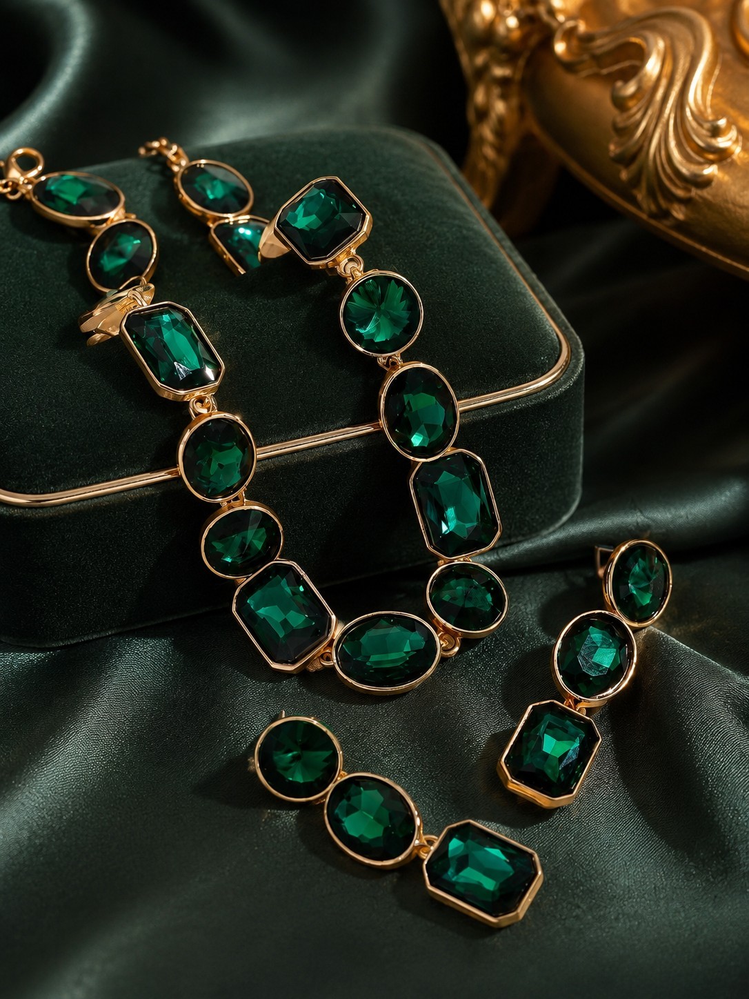 Emerald Green Crystal Jewelry Set Gold Necklace Earrings Wedding Prom Gift