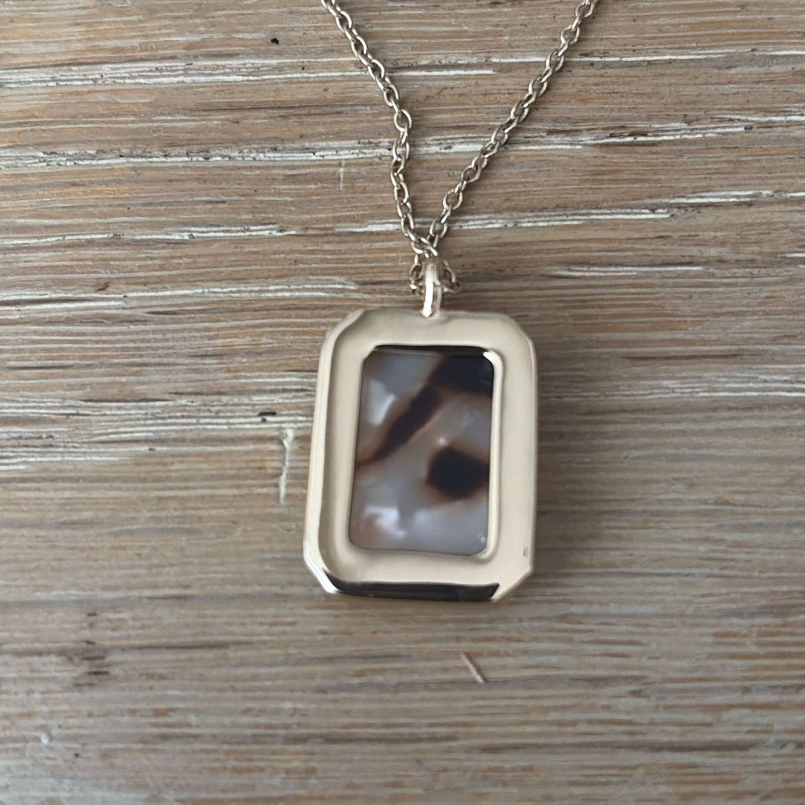 banana republic necklace
