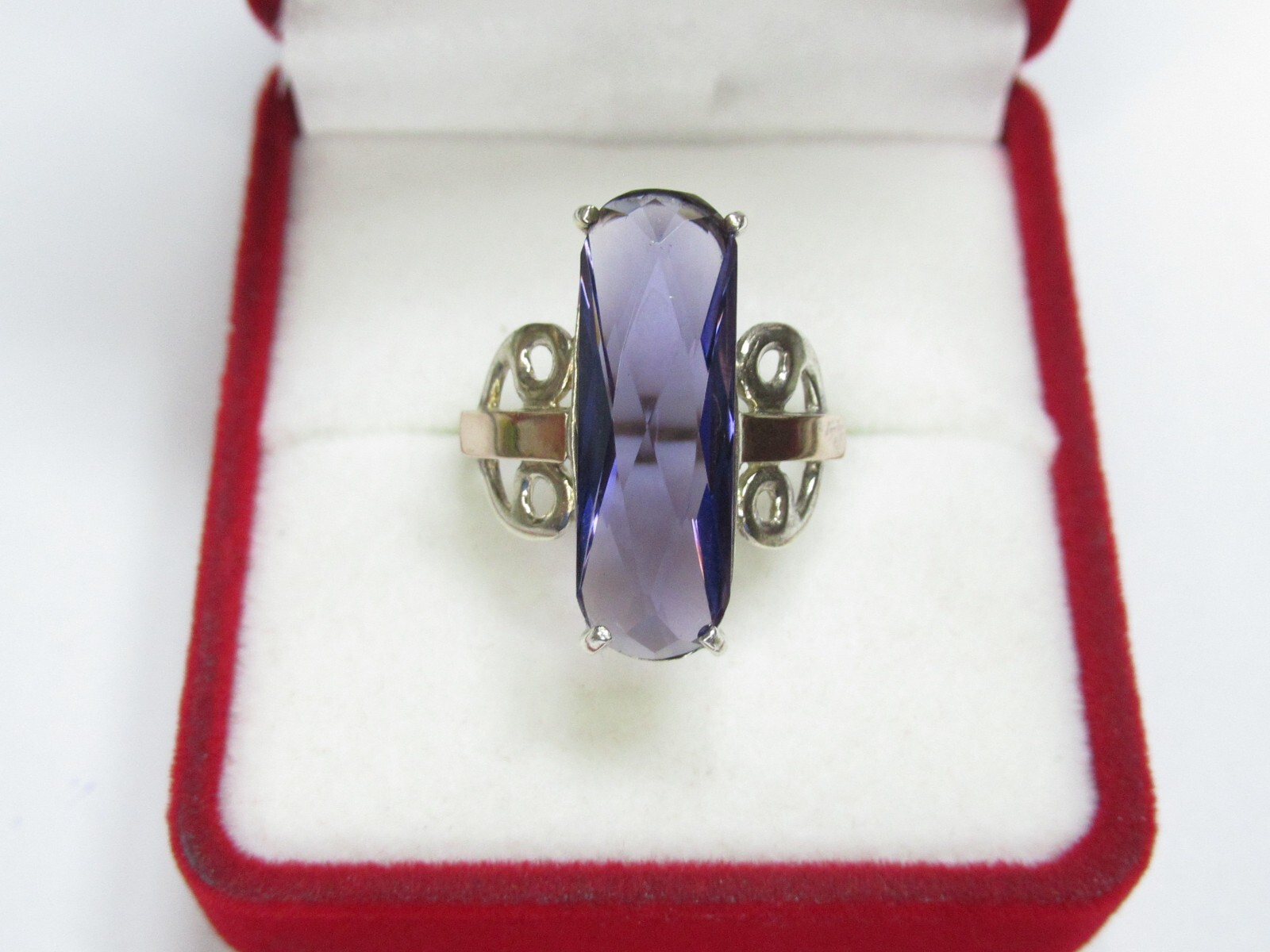 Women’s 925 sterling silver, 375 gold ring, cubic zirconia, 3,52 gr, size 7,25.