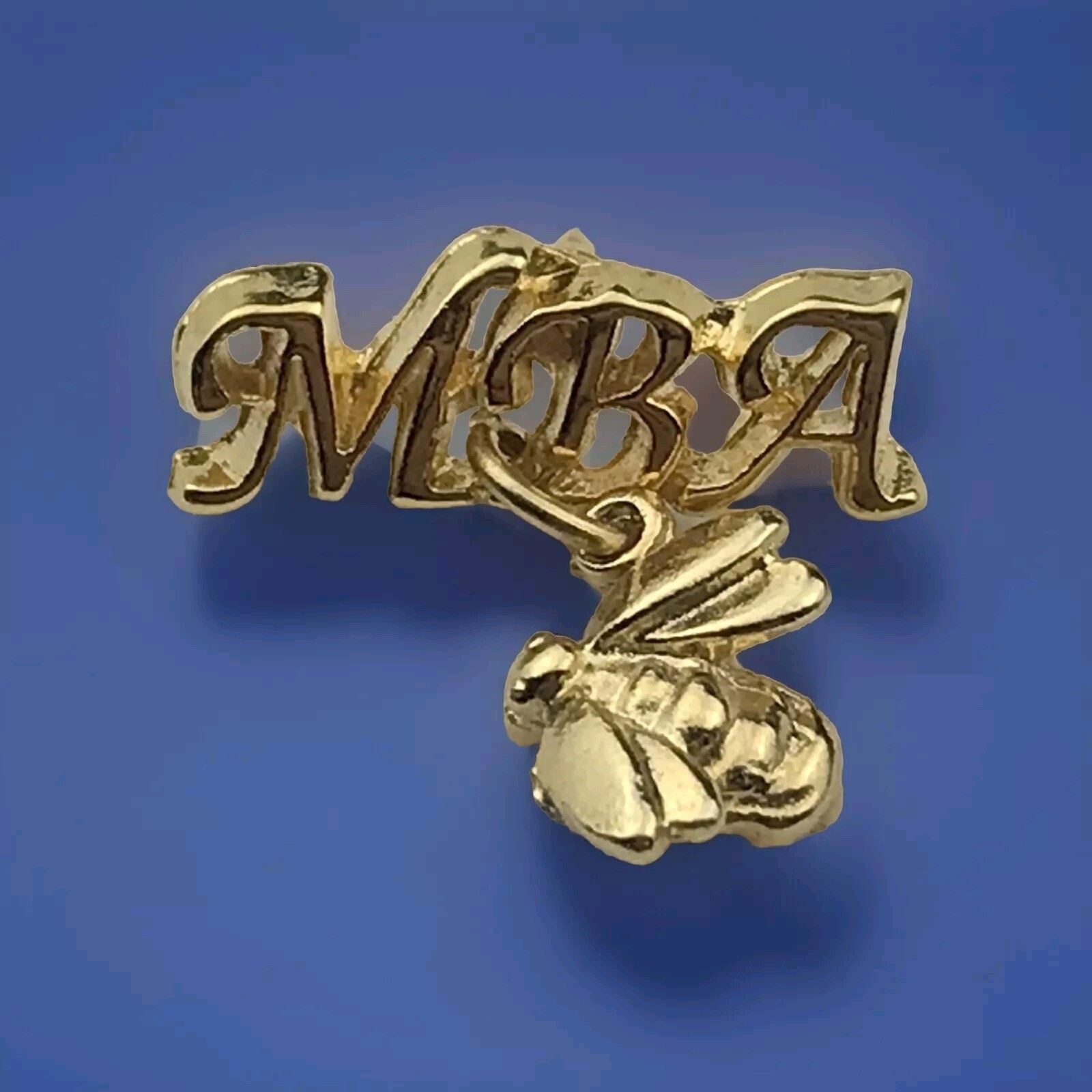 Gold MBA Lettering Pin Brooch Charm Bee Dangle Commemorative Achievement