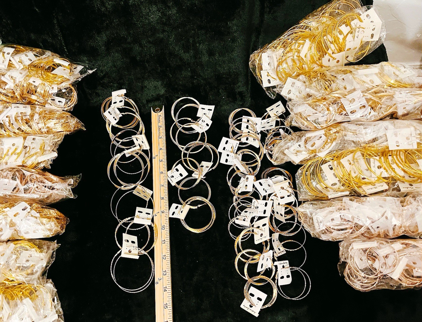 1000 Pairs Mixed Size Hoop Earrings Lot Bulk Set Gold Tone