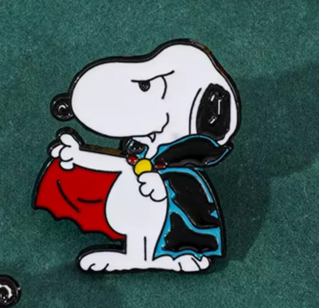 SNOOPY HALLOWEEN PIN-2 OR MORE PINS SHIPPING IS $5.99-SPEND $30 SHIPPING IS FREE