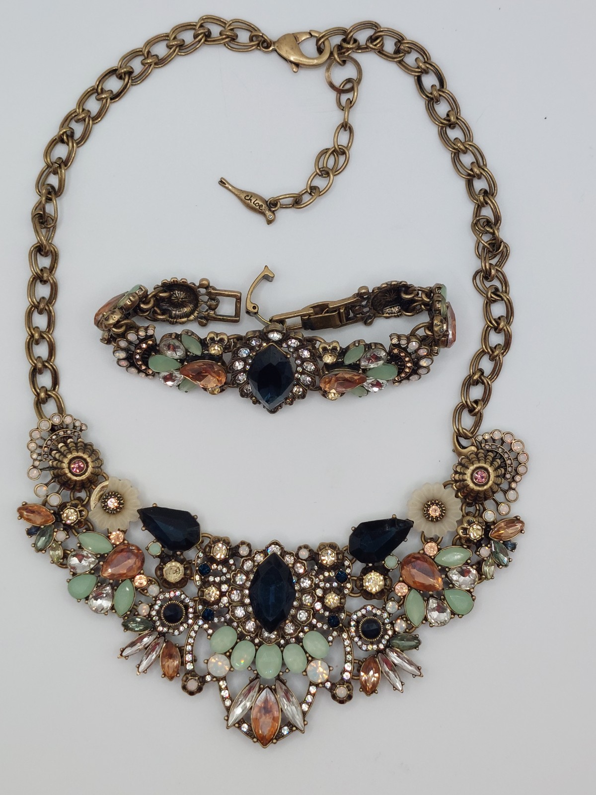 Floral Statement Necklace Bracelet Set Chloe Isabel Blue Peach Mint Earthy Glam