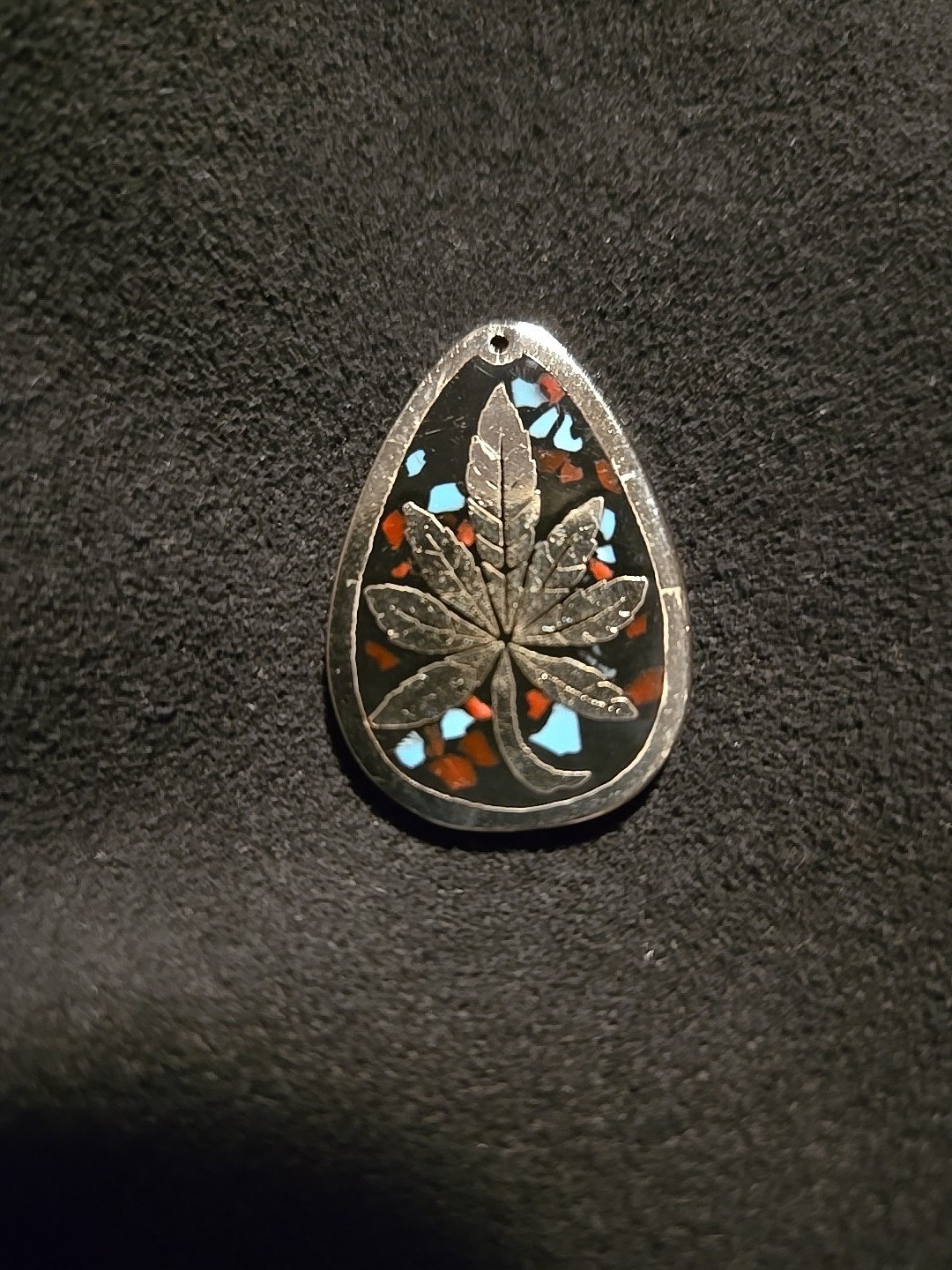 Vtg Turquoise Chip Marijuana Leaf Cannabis Pot Weed Pendant Necklace Boho Hippie