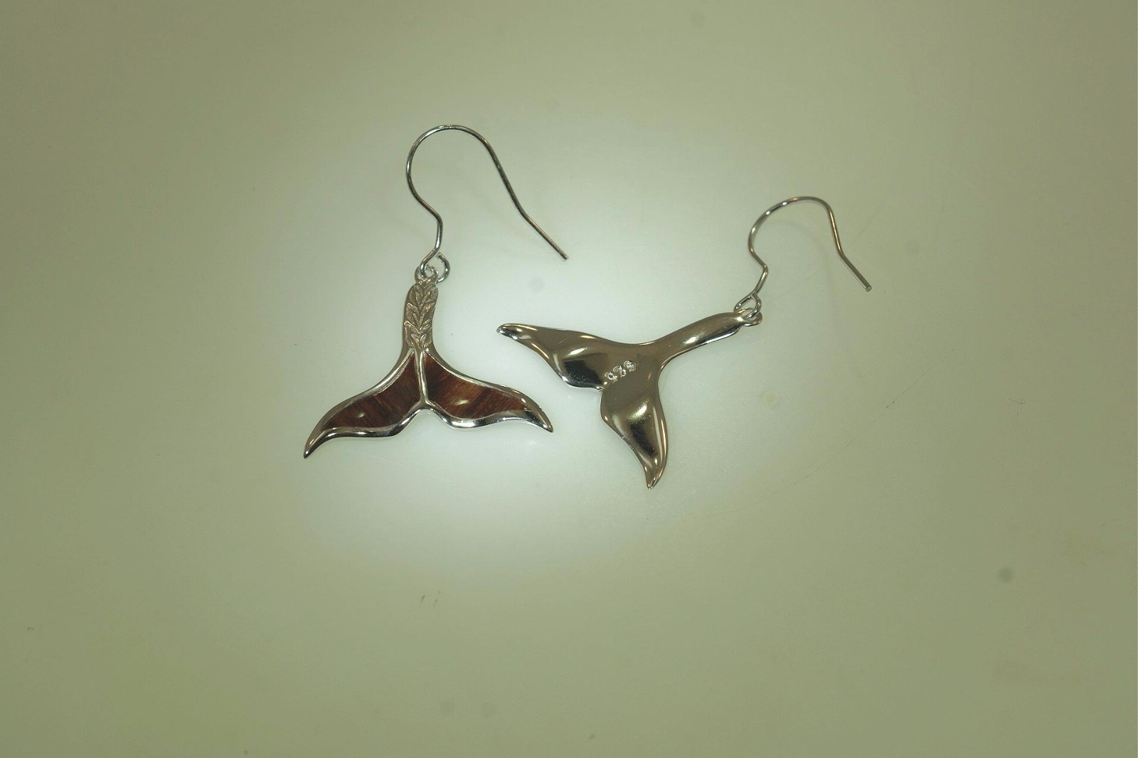 21mm Hawaiian Solid 925 Silver Inlaid Koa Wood Whale Tail Maile Hook Earrings
