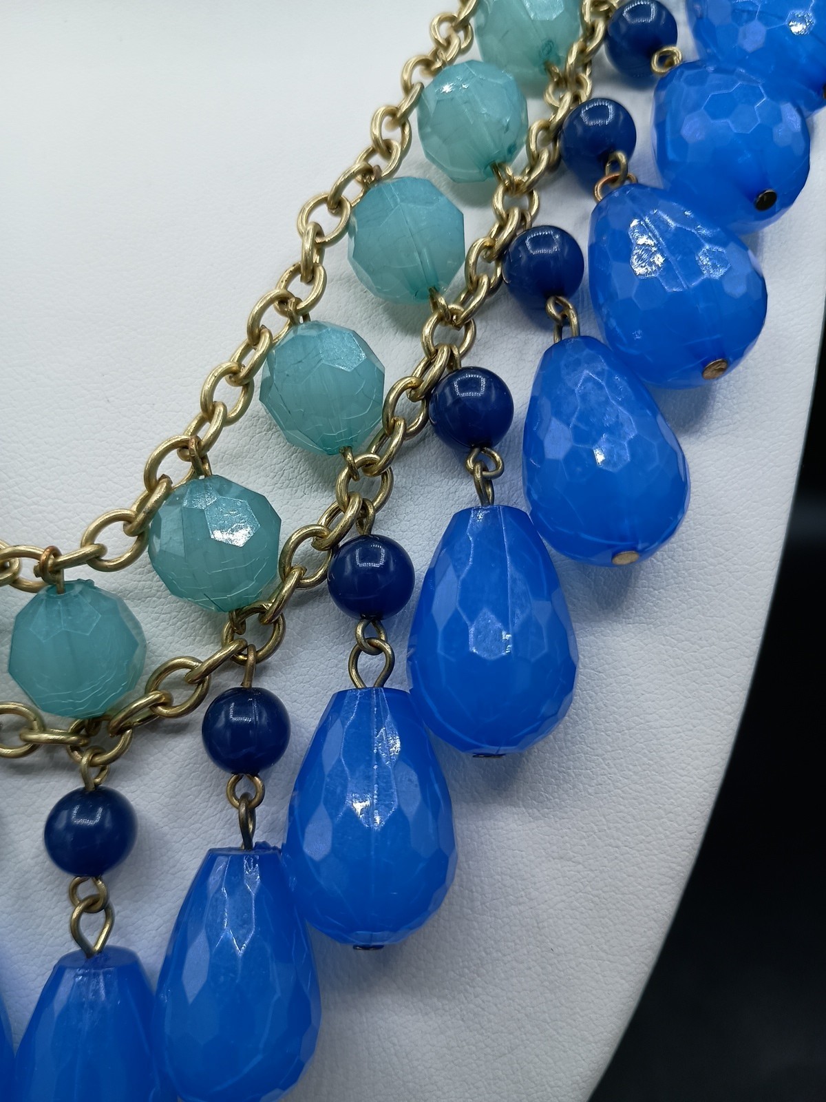 Blue Beaded Bib Necklace Faceted Dangle Gold Tone Chain 18″ Adjustable