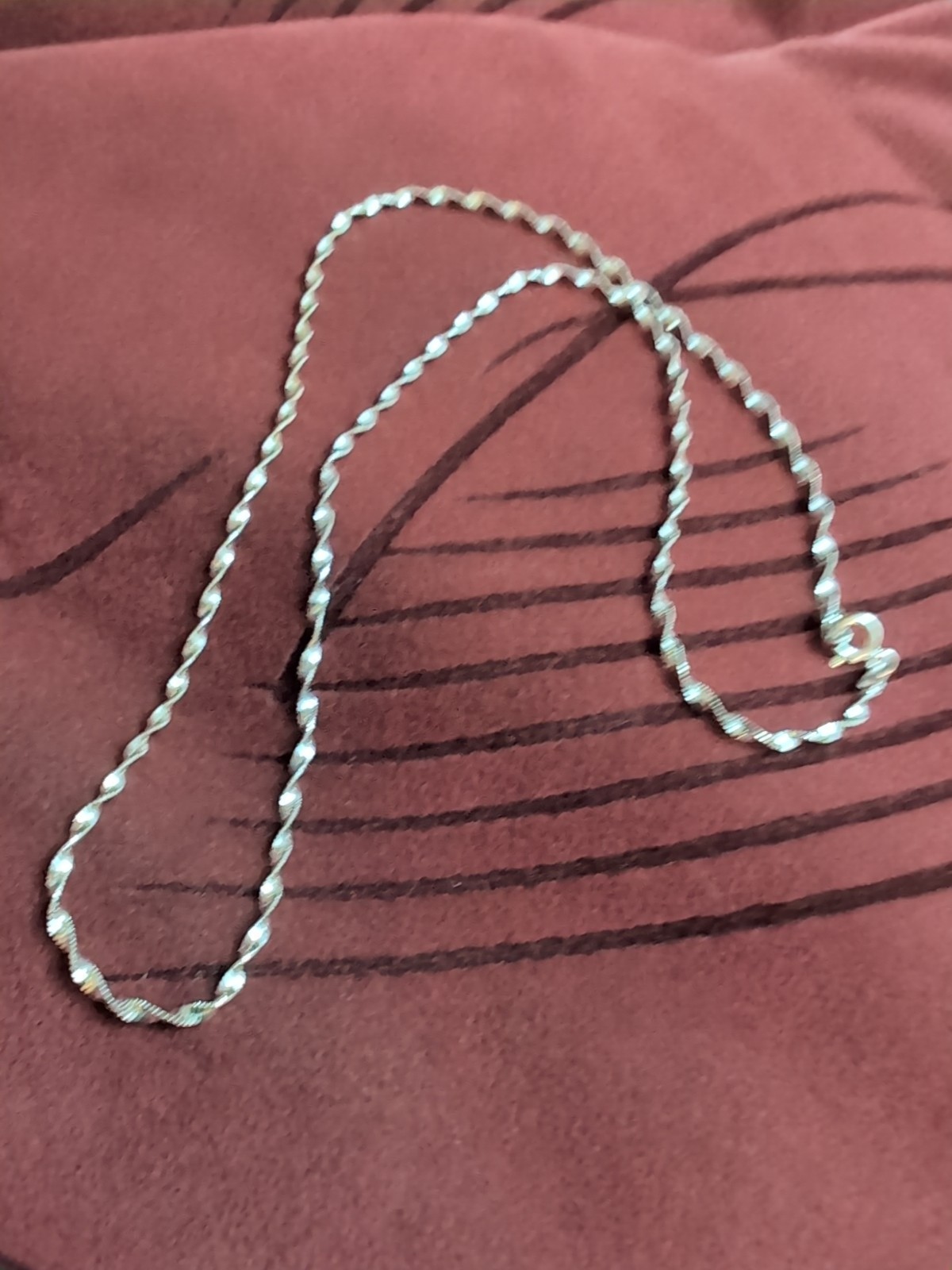 Vintage Italy Silver Twisted Herringbone Chain Necklace
