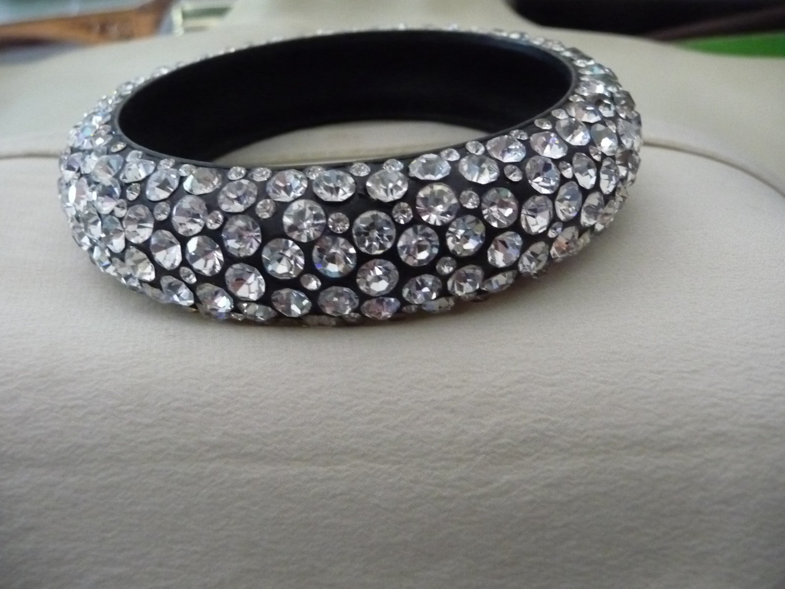 BANGLE HEAVY BLACK METAL W ROWS RHINESTONES STATEMENT 3/4”W BRACELETS #26/25