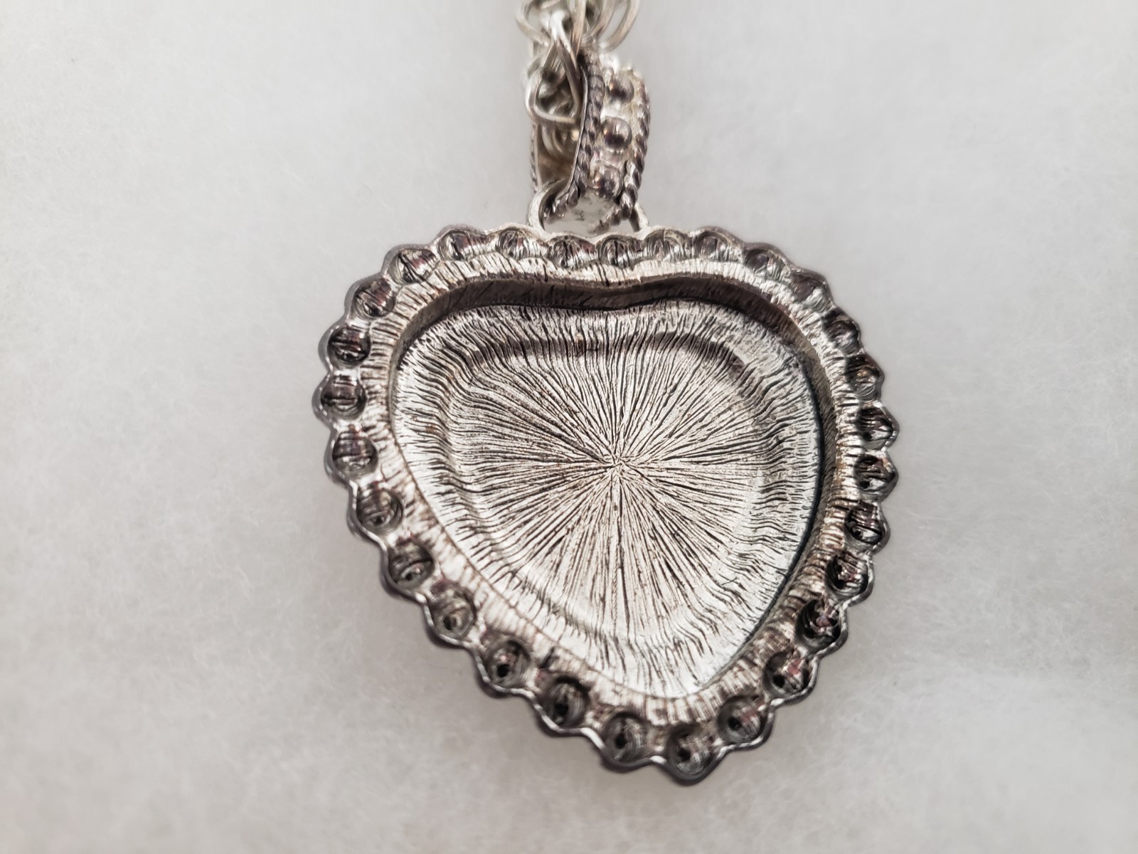 VINTAGE SIMULATED TURQUOISE HEART PENDANT NECKLACE