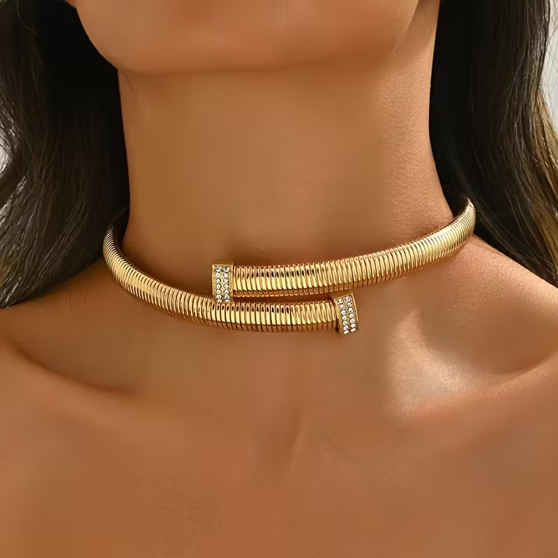 NEW WOMEN’S SILVER RHINESTONE WRAP AROUND COBRA COIL SNAKE NECK CHOKER