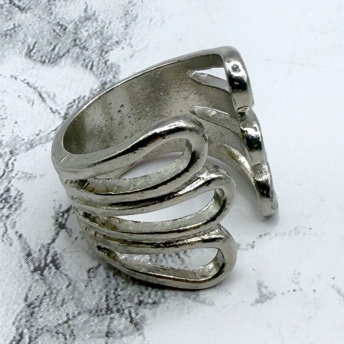 Silver Tone Loop Ring Size 8 Multi Band Open Design Minimalist Ring
