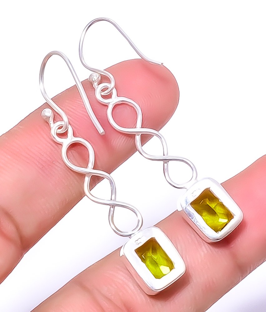Peridot Gemstone 925 Silver Plated Spiral Earring 1.79″ T63