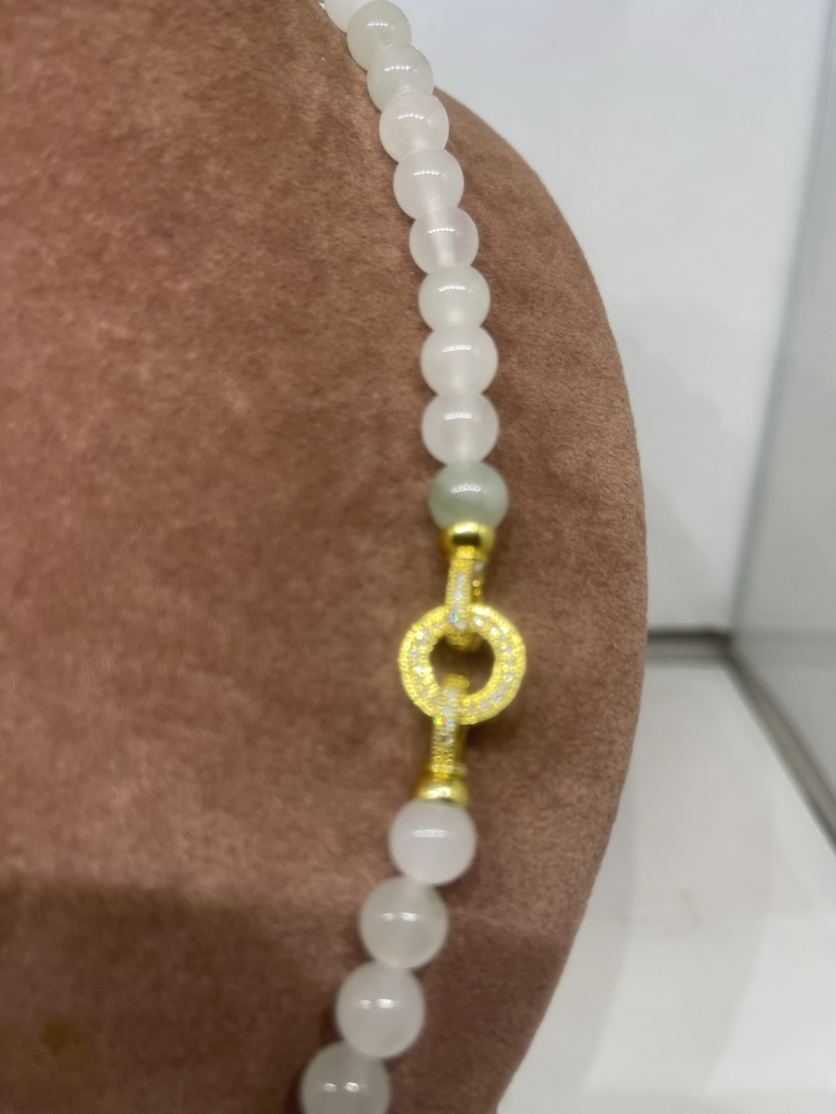 8mm Light Green Jade 19inches In Length With Gold Plated Stylish Lock