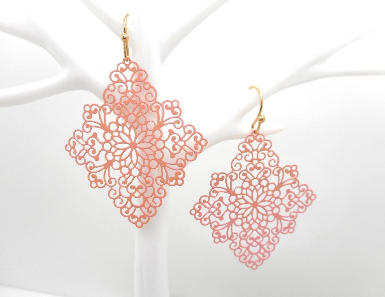 New Pink Filigree Earrings Women Cut-out Dangle Light Weight Pierced