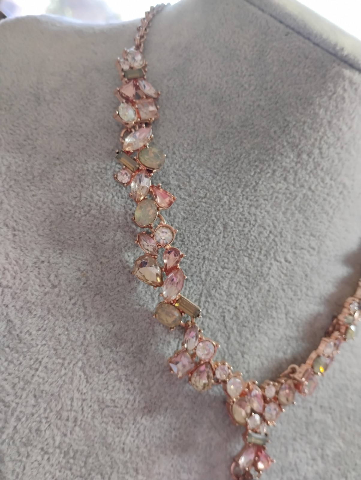 Rose Gold Charming Charlie Necklace pre-owned