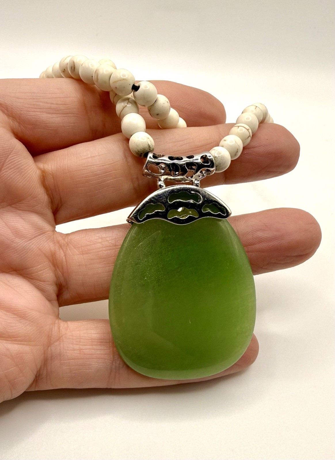 Magnesite Bead Necklace Green Chalcedony 2” Pendant White Stone Artisan 24”