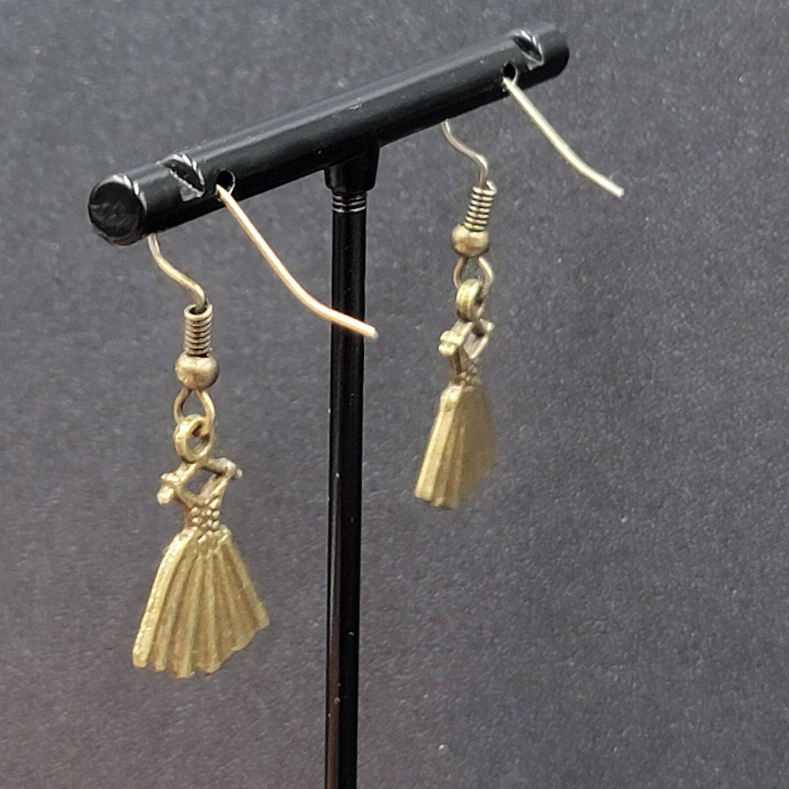 Dress Pierced Earrings Bronze tone Dangle 3/4″