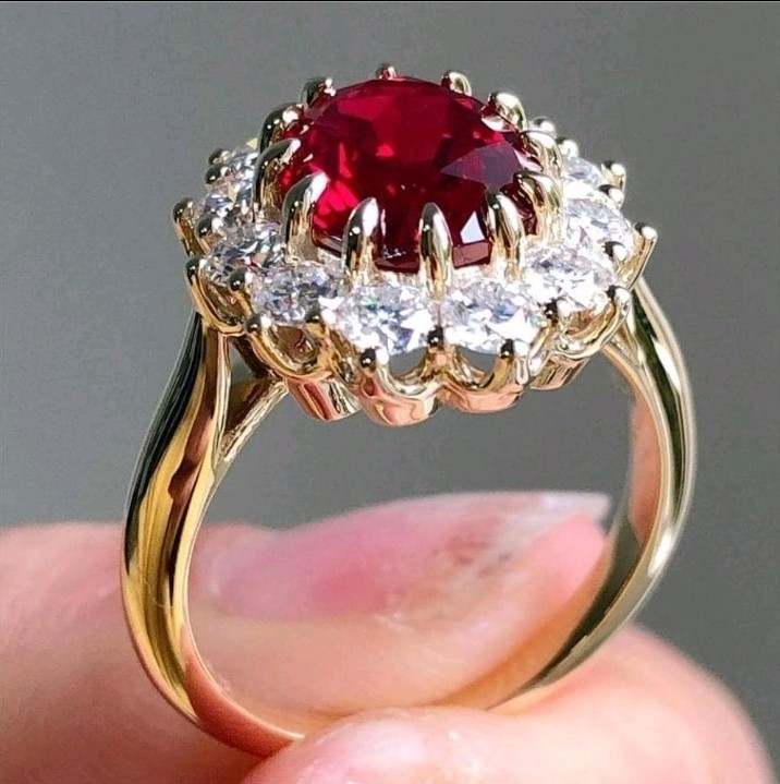 Gold-Plated Zinc Ring Red Oval CZ With White/Colorless Inlay Size 7