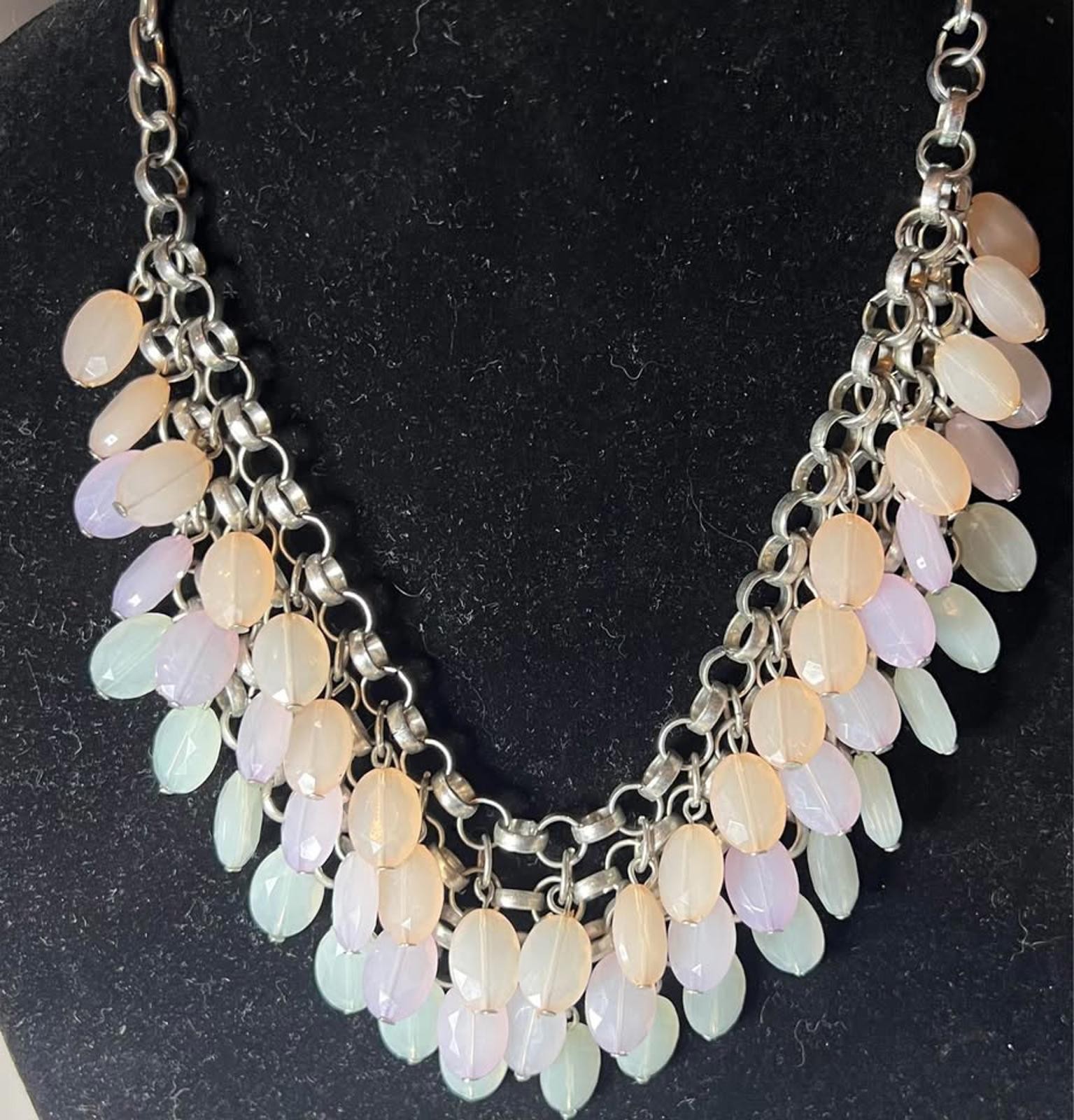 Light Pink Tone Beaded Necklace in Perfect Condition