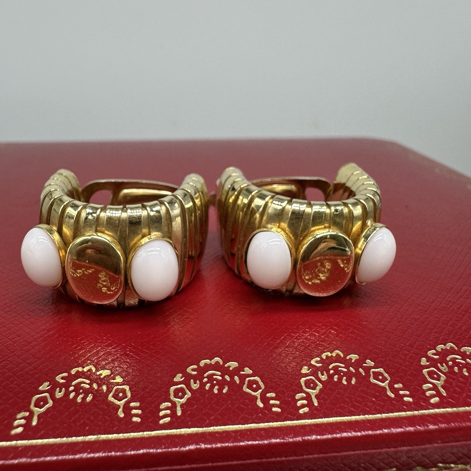 Bijoux Cascio Gold Tone White Cabochon Clip On Earrings